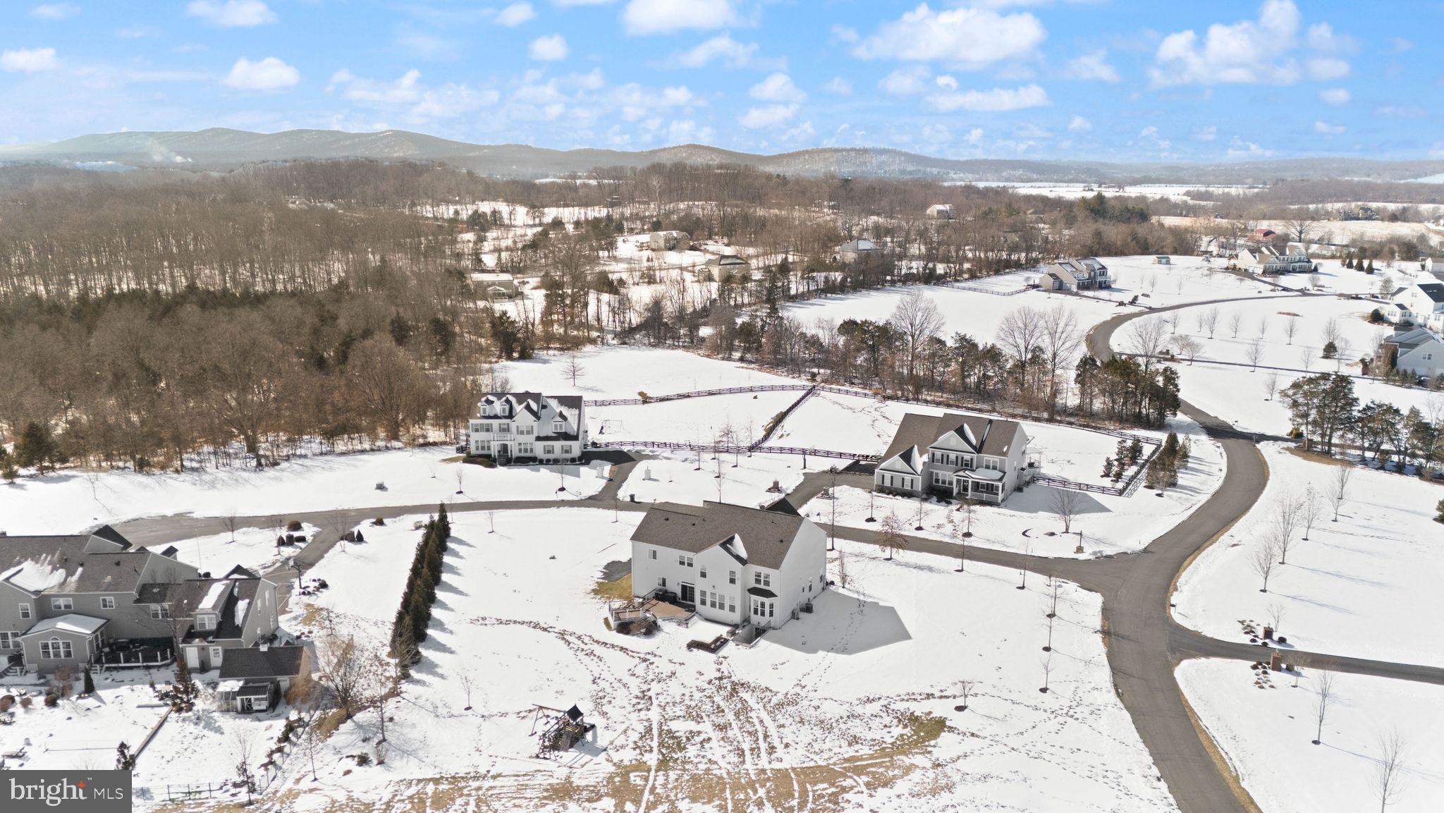 CREIGHTON FARMS - Residential
