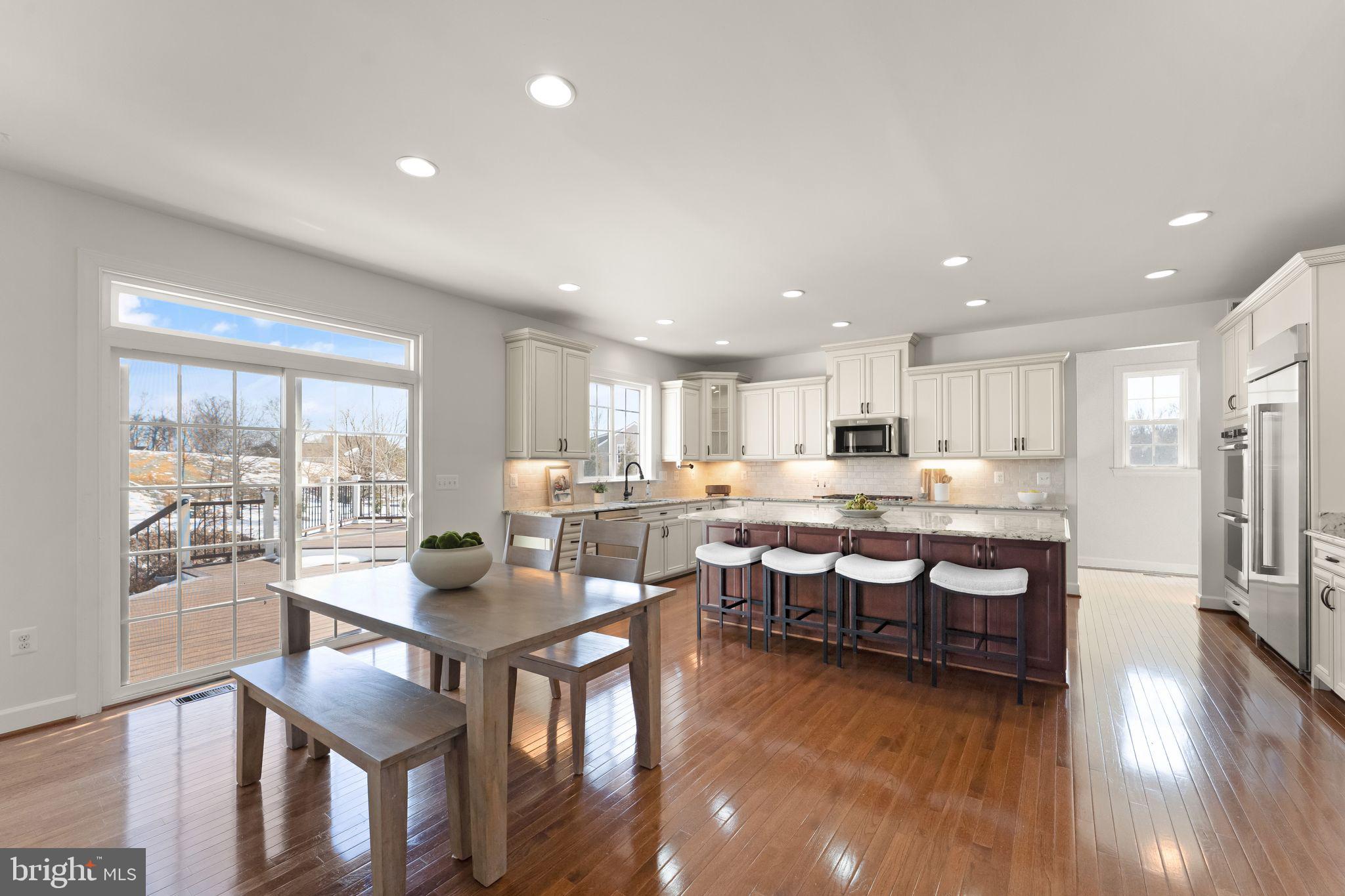 CREIGHTON FARMS - Residential