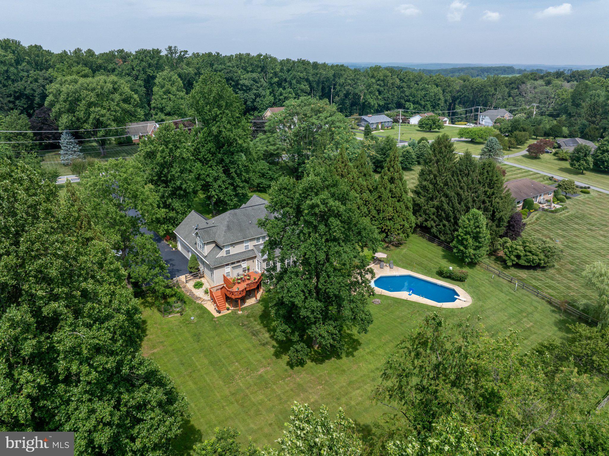 JONATHANS DELIGHT - Residential