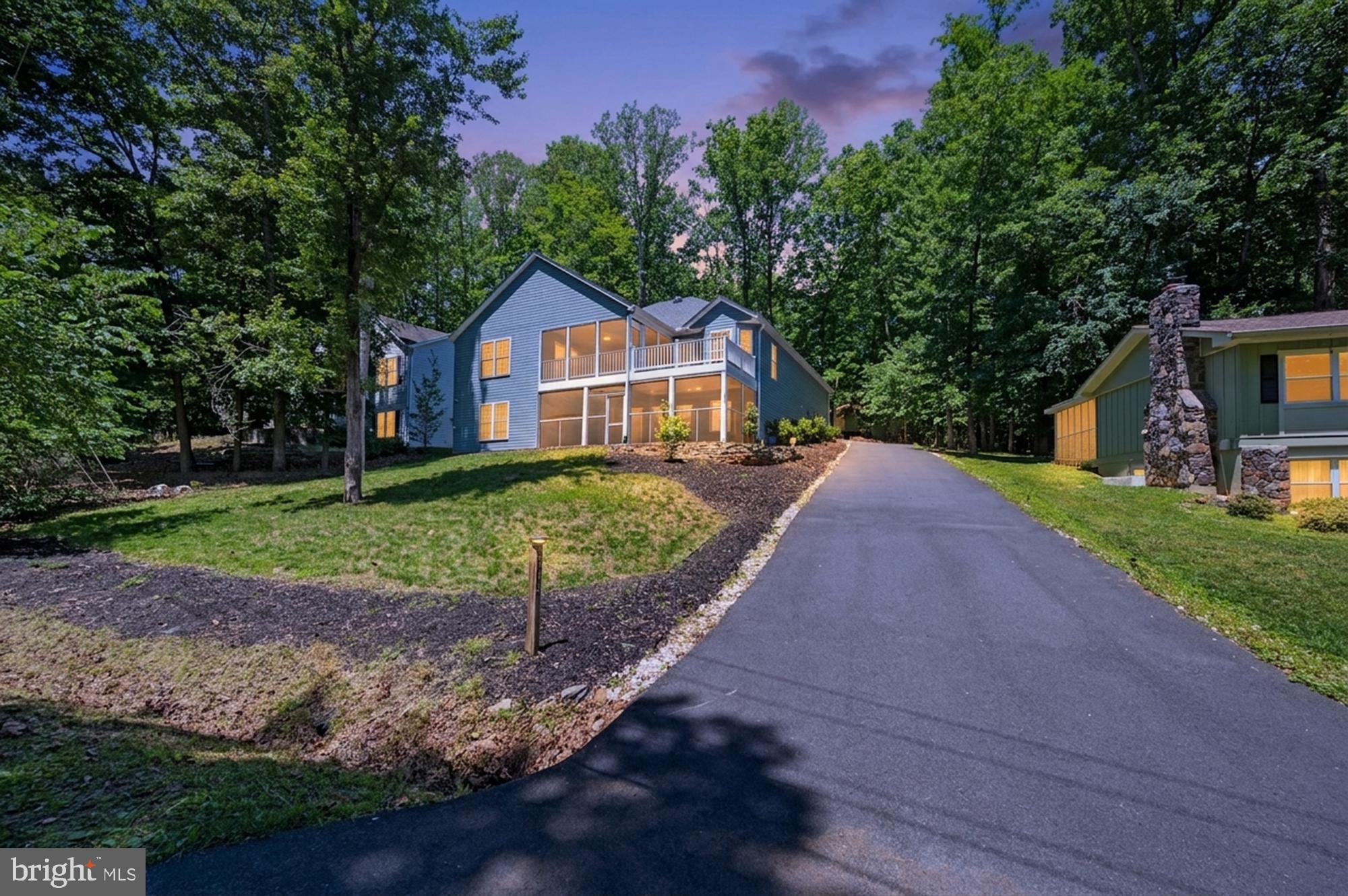 LAKE OF THE WOODS - Residential