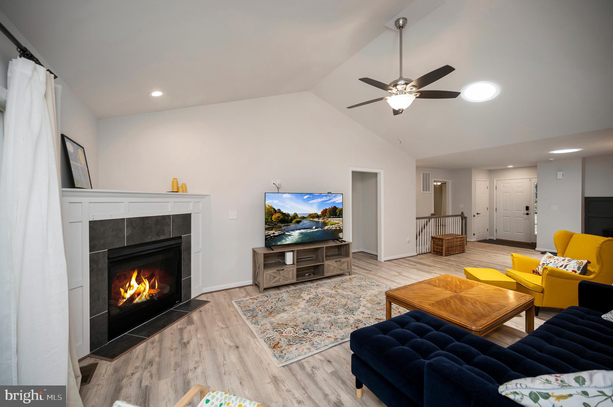 LAKE OF THE WOODS - Residential
