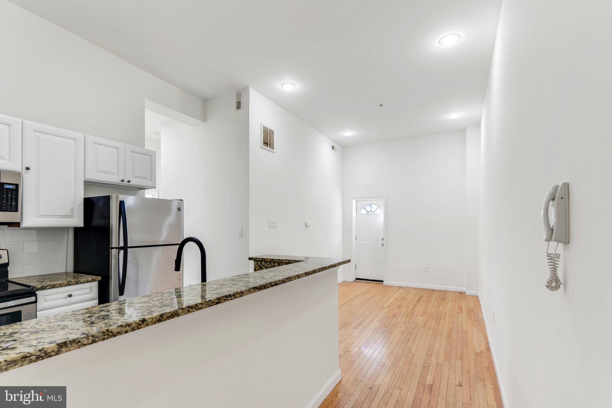 AVAILABLE NOW!!

We have a beautifully renovated 2 bedroom unit, WITH WASHER AND DRYER AND CENTRAL A/C! This 2BD/1BA 2nd floor apartment is available for move-in!  This renovated apartment is on a beautiful street, minutes away from all Temple University, Olde Kensington, Fishtown, and Northern Liberties have to offer. DIRECT OUTDOOR ACCESS! Newly refinished hardwood flooring, tons of natural light, and much more! Schedule your showing today! $45 application fee. First and security only upon credit approval. Tenants pay water, electricity, cable/wifi. Text for a video walk through!