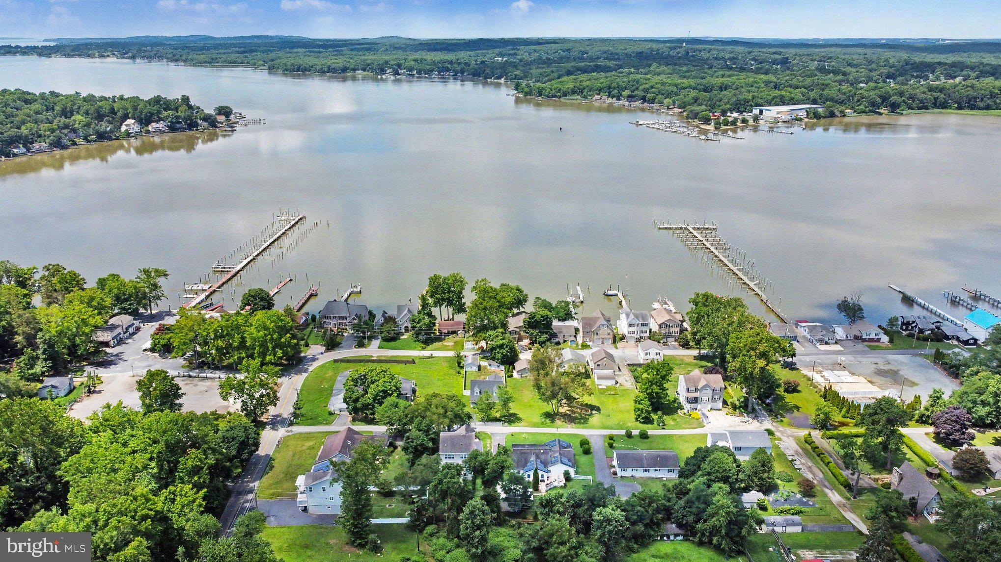LOCUST POINT - Residential