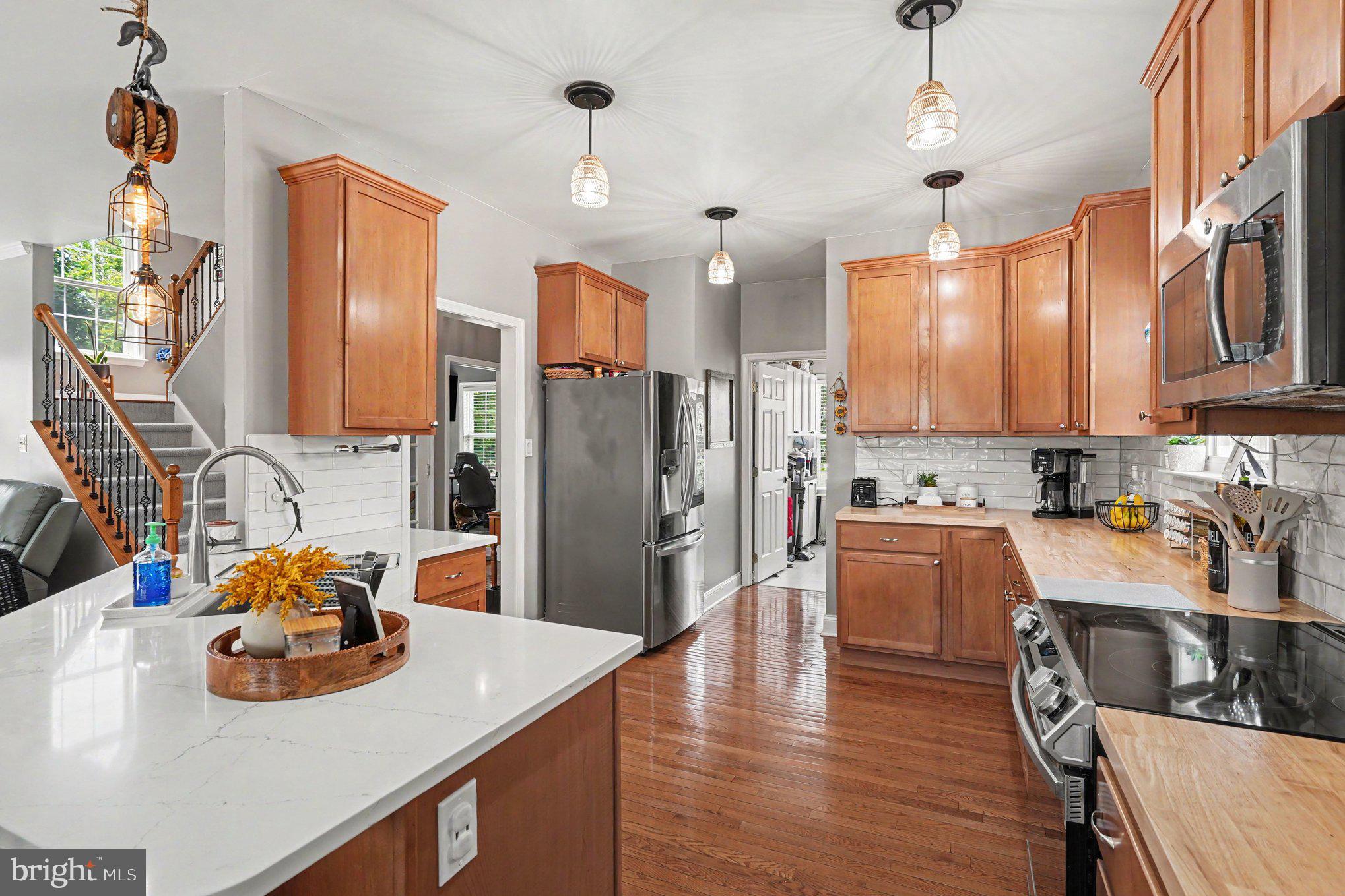 LOCUST POINT - Residential