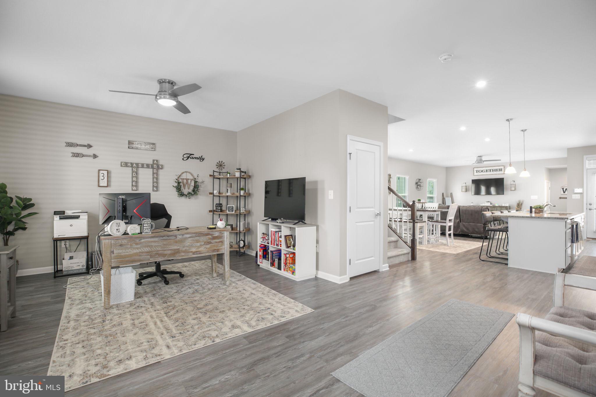 THE VILLAGE AT COURTHOUSE COMMONS - Residential