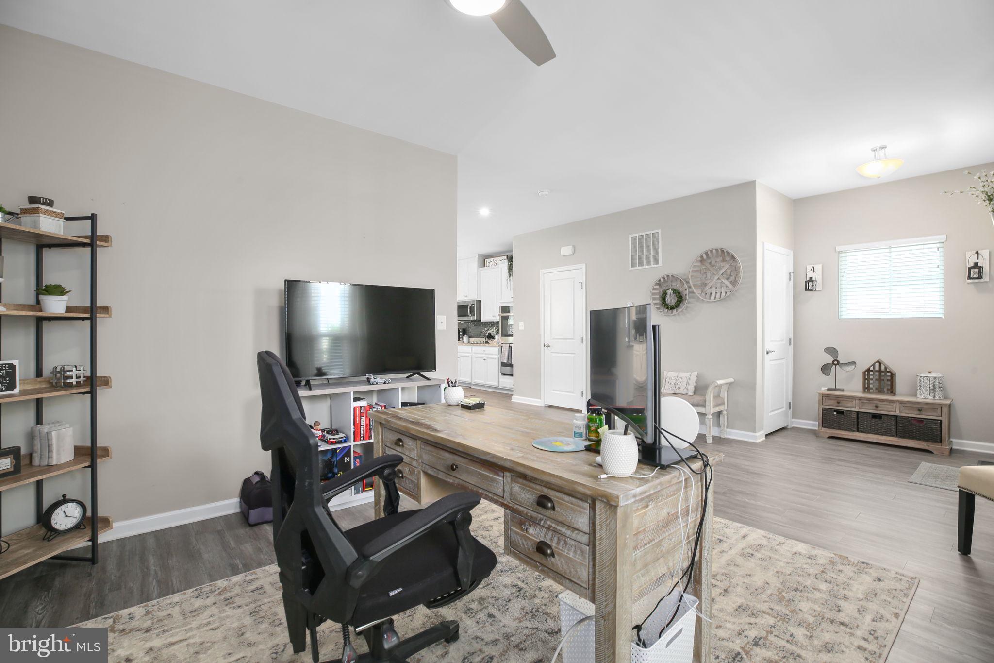 THE VILLAGE AT COURTHOUSE COMMONS - Residential