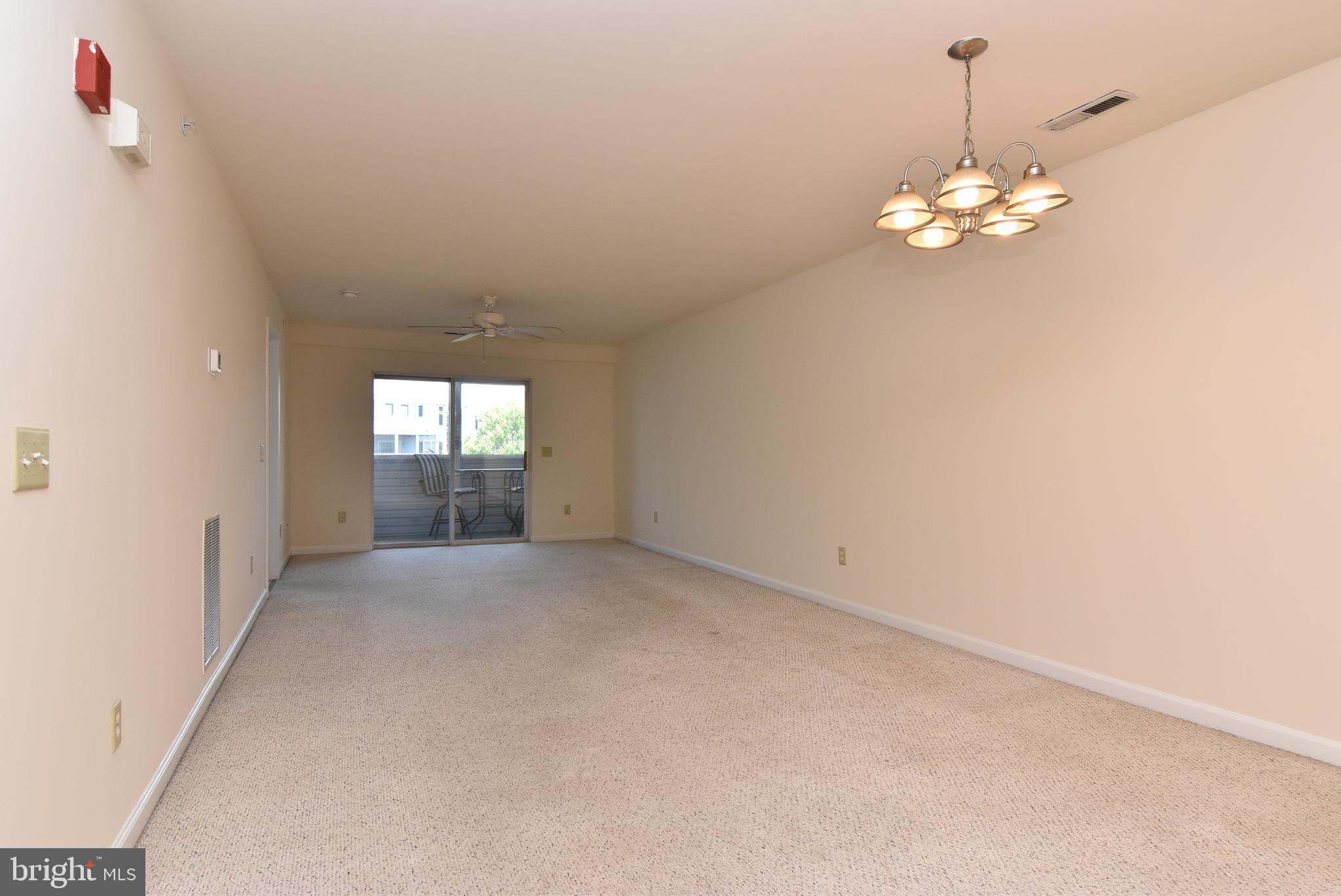 SANIBEL VILLAGE - Residential