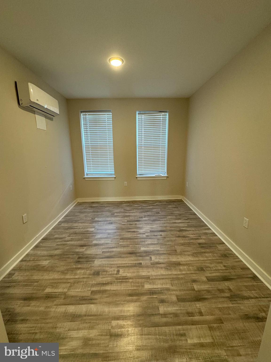 PHILADELPHIA - Residential