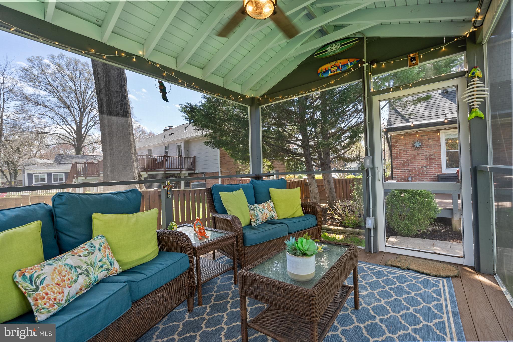 RIVERSIDE GARDENS - Residential