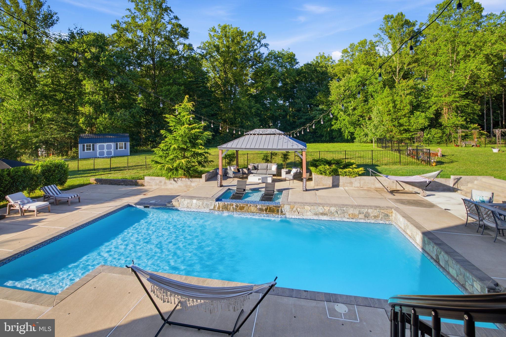 ESTATES AT ROCKY PEN - Residential