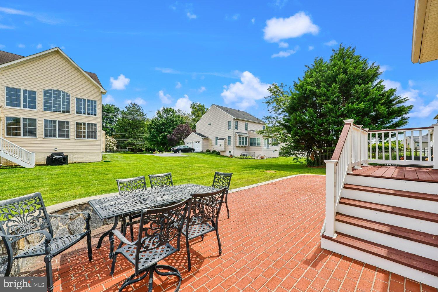 HOYLES MILL VILLAGE - Residential