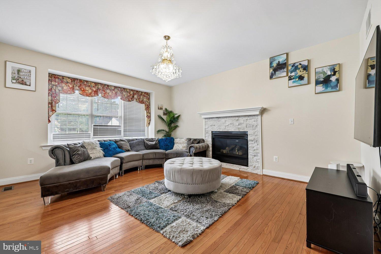HOYLES MILL VILLAGE - Residential