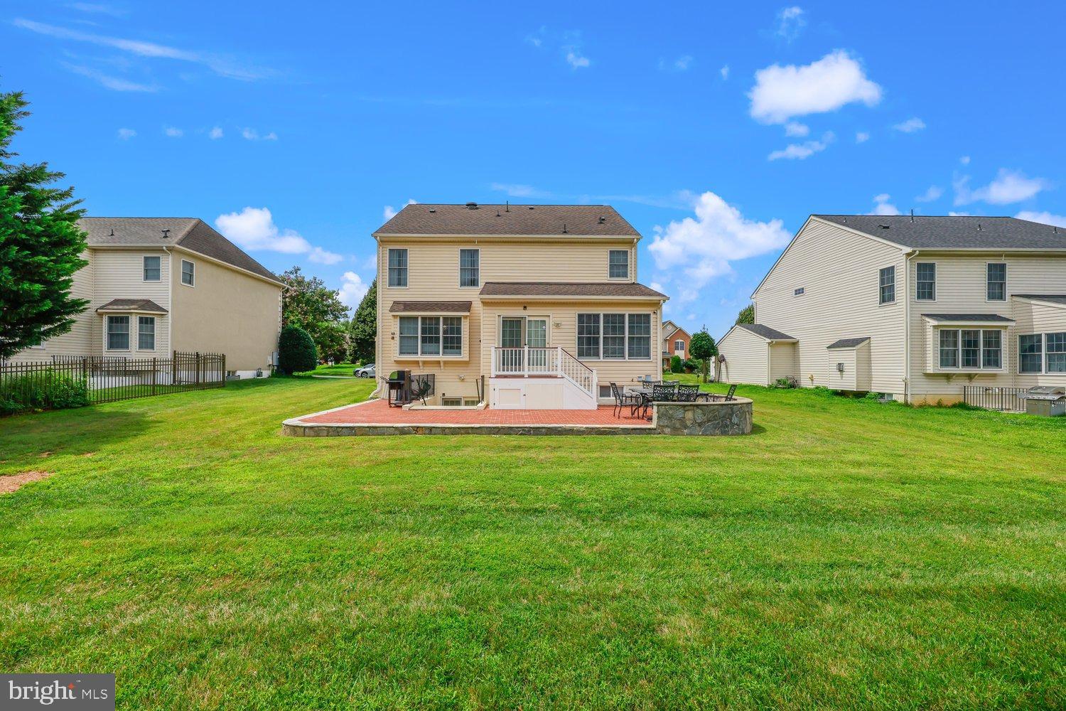 HOYLES MILL VILLAGE - Residential