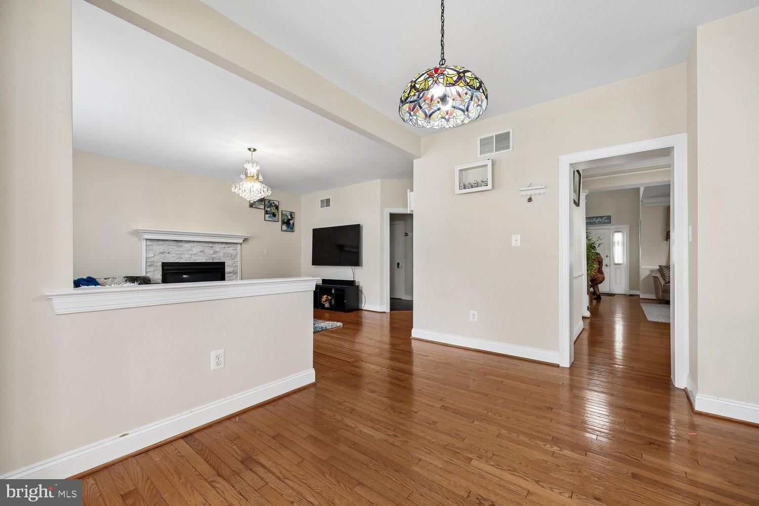 HOYLES MILL VILLAGE - Residential