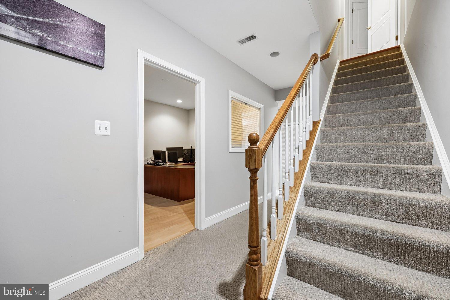 HOYLES MILL VILLAGE - Residential