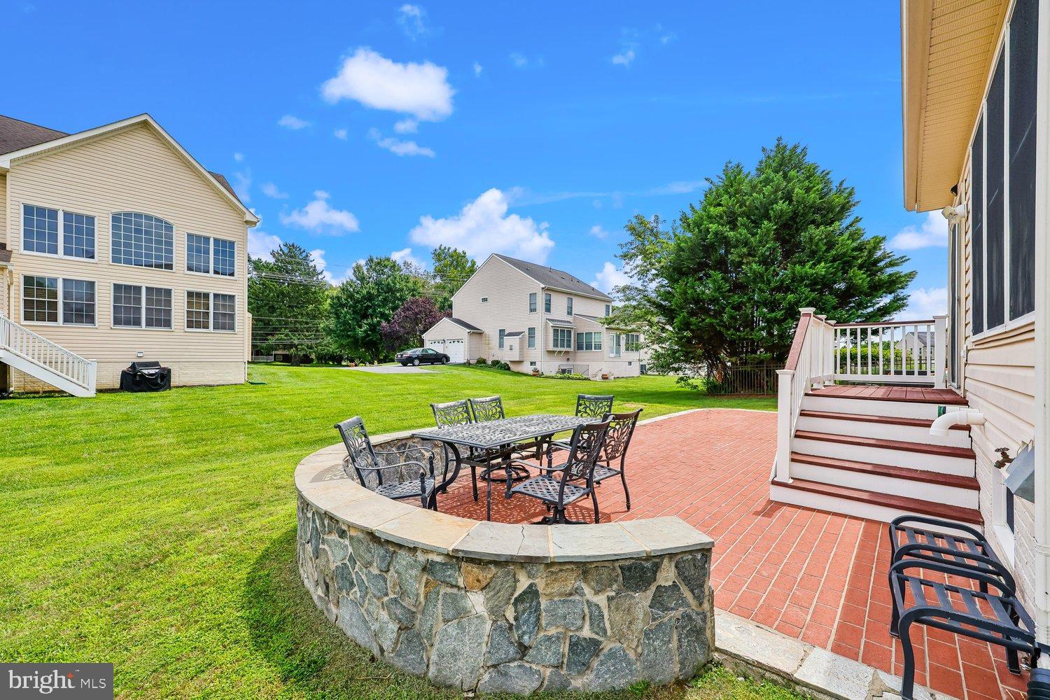 HOYLES MILL VILLAGE - Residential