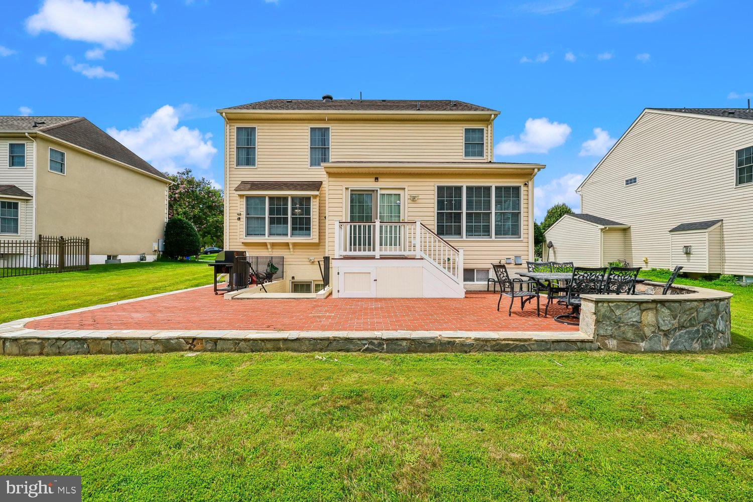 HOYLES MILL VILLAGE - Residential