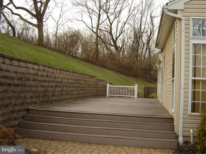 BROOKFIELD MANOR - Residential
