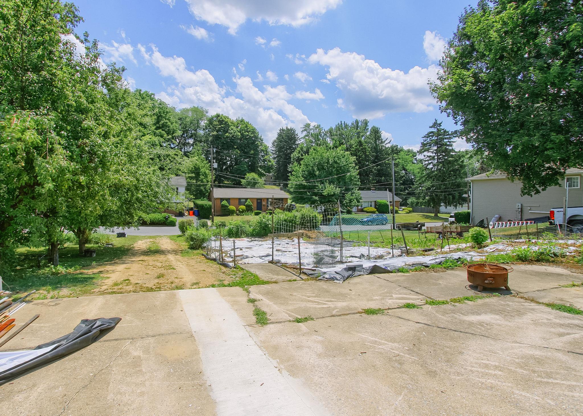 CAMP HILL BOROUGH - Residential