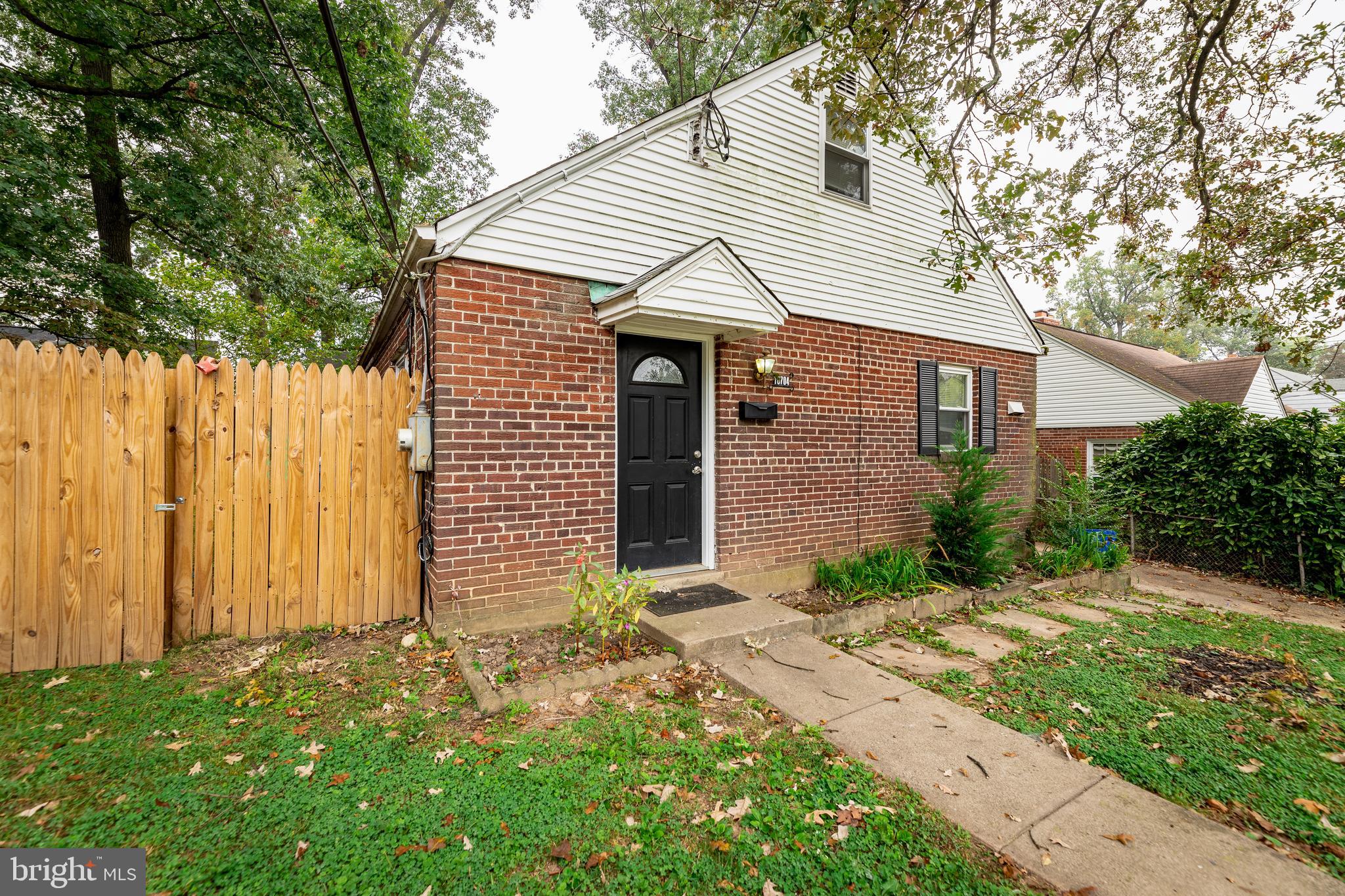 CHESTNUT RIDGE MANOR - Residential