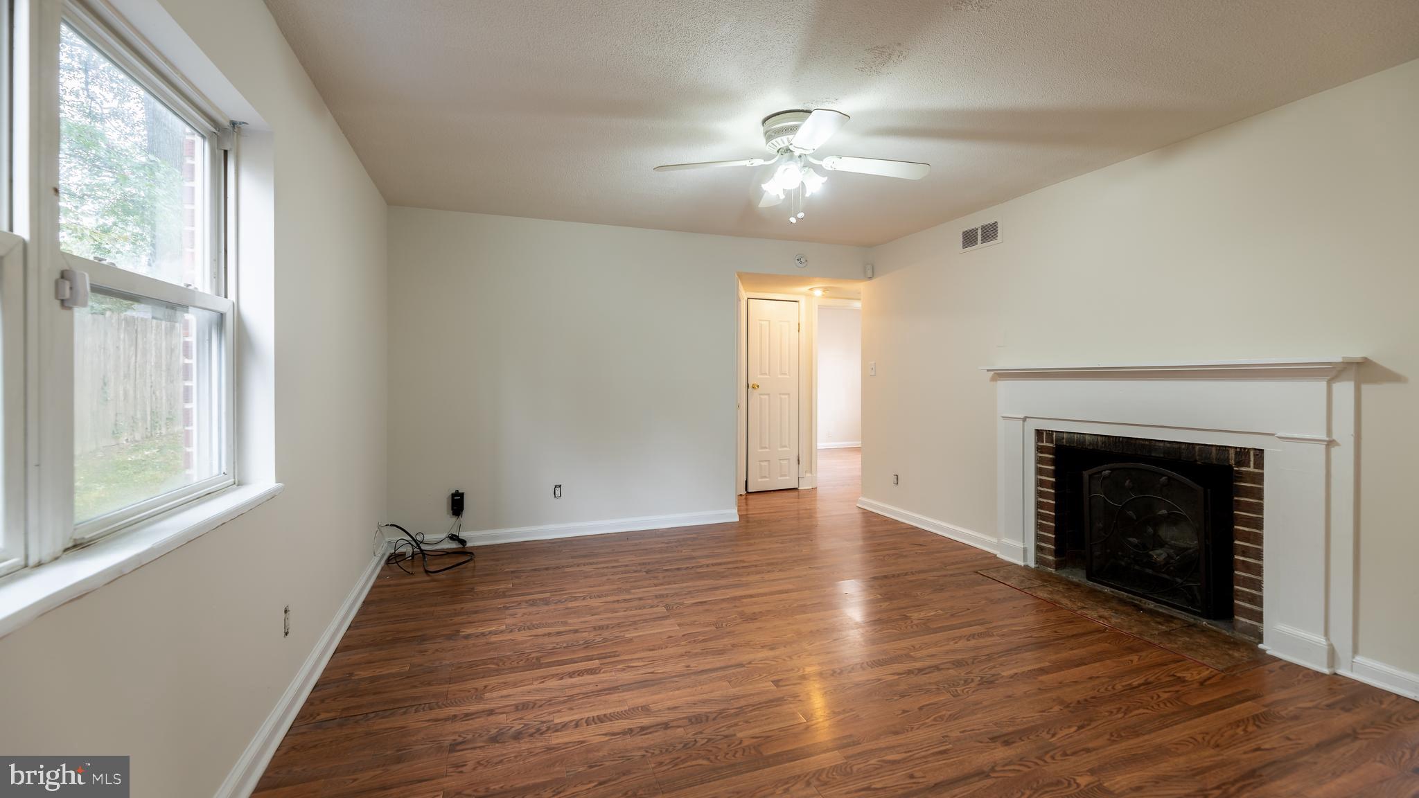 CHESTNUT RIDGE MANOR - Residential