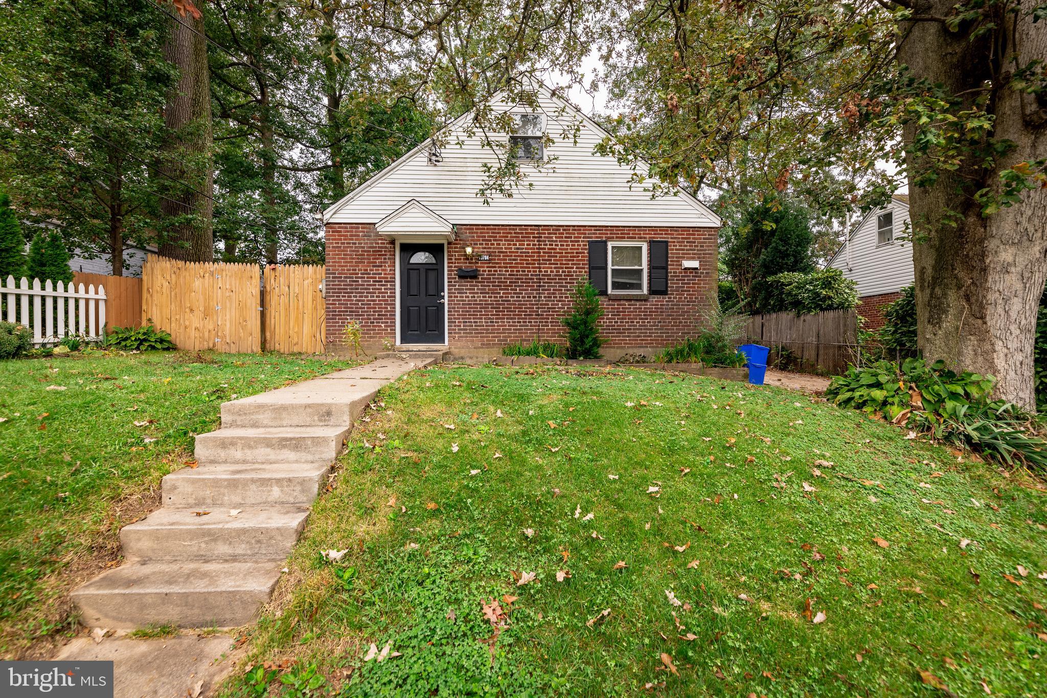 CHESTNUT RIDGE MANOR - Residential