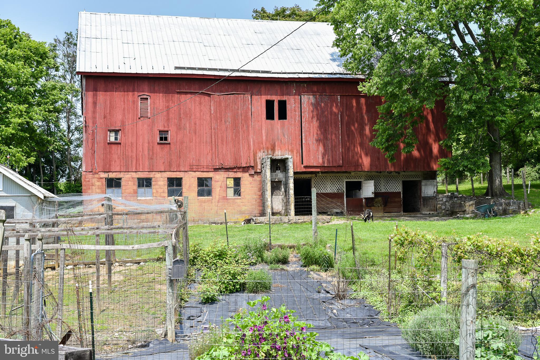 POTOMAC RIVER FARMS - Residential