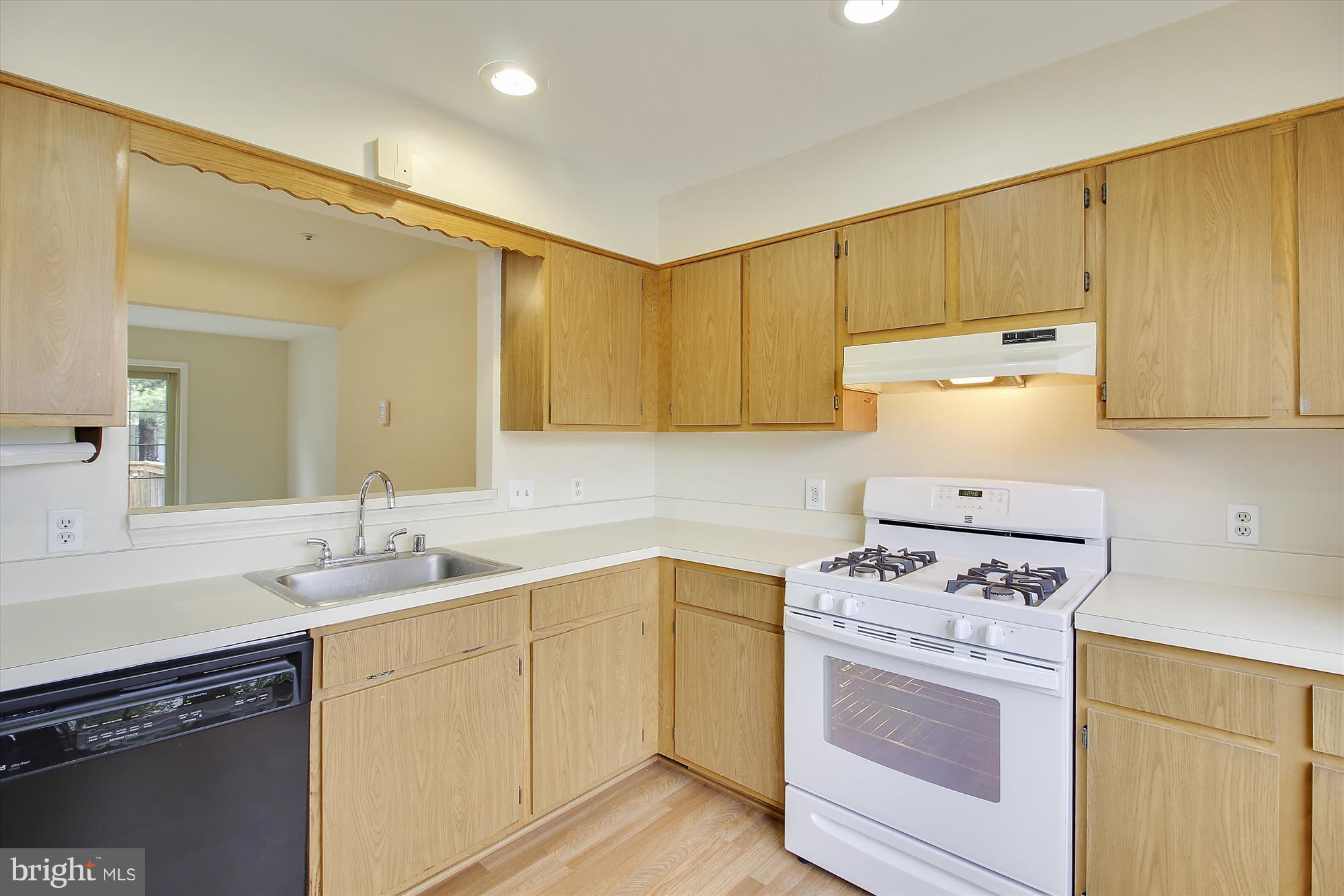 FLOWER HILL - Residential