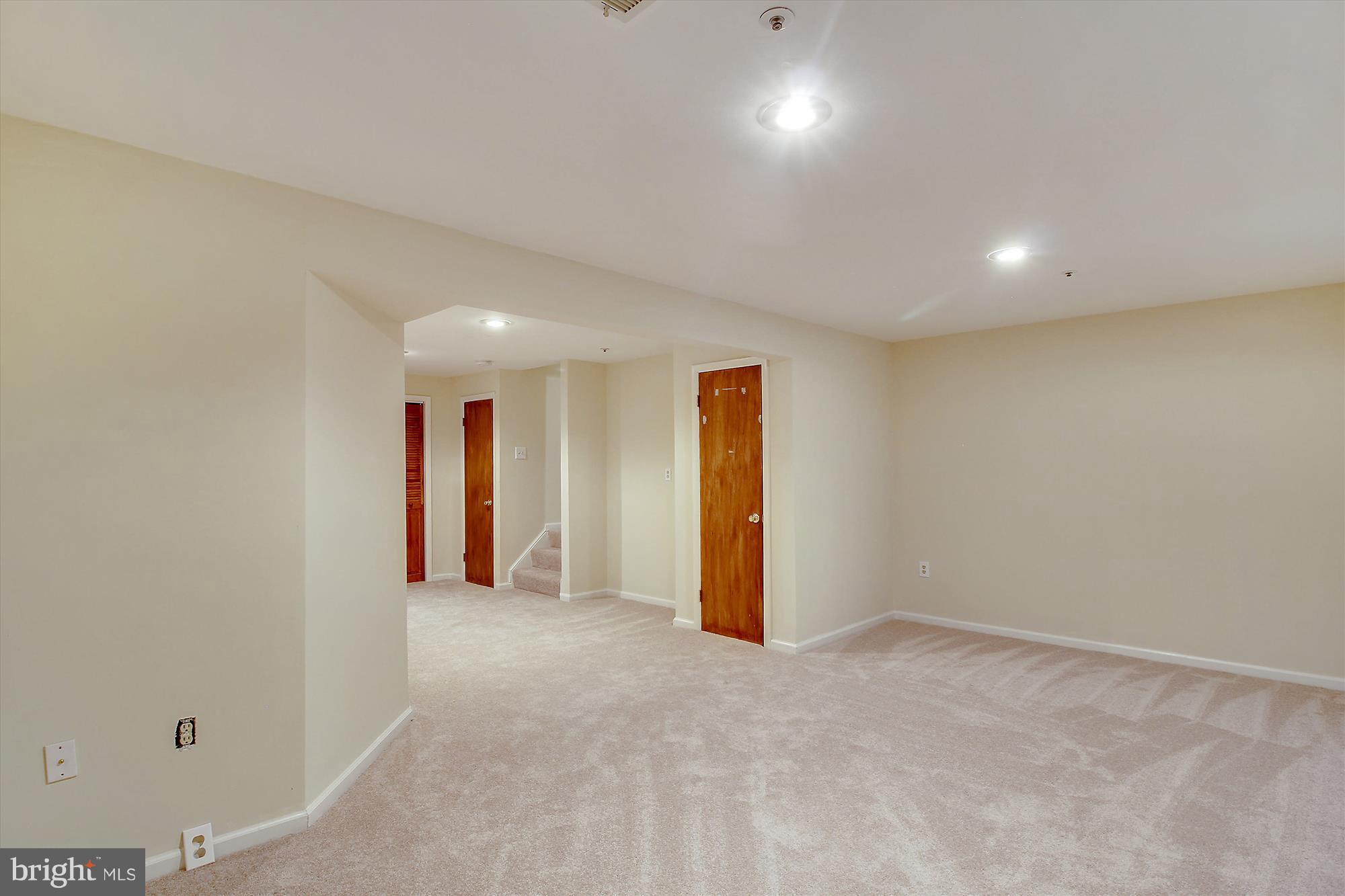 FLOWER HILL - Residential