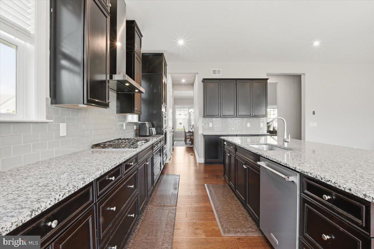 GROVE AT WILLOWSFORD - Residential