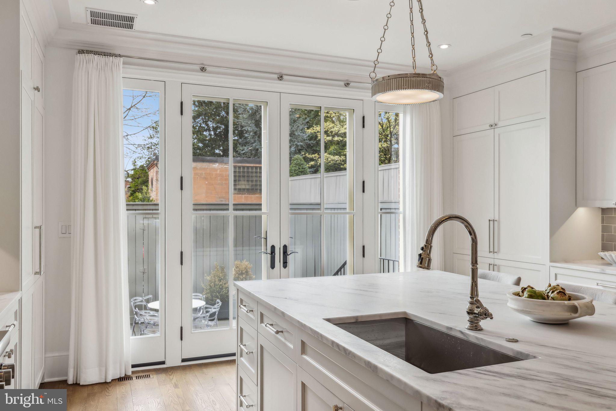 GEORGETOWN - Residential