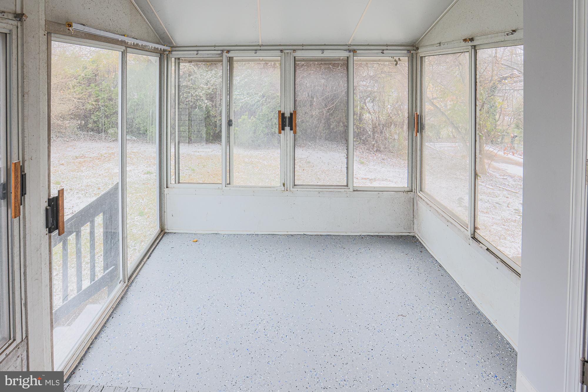 KENWOOD - Residential