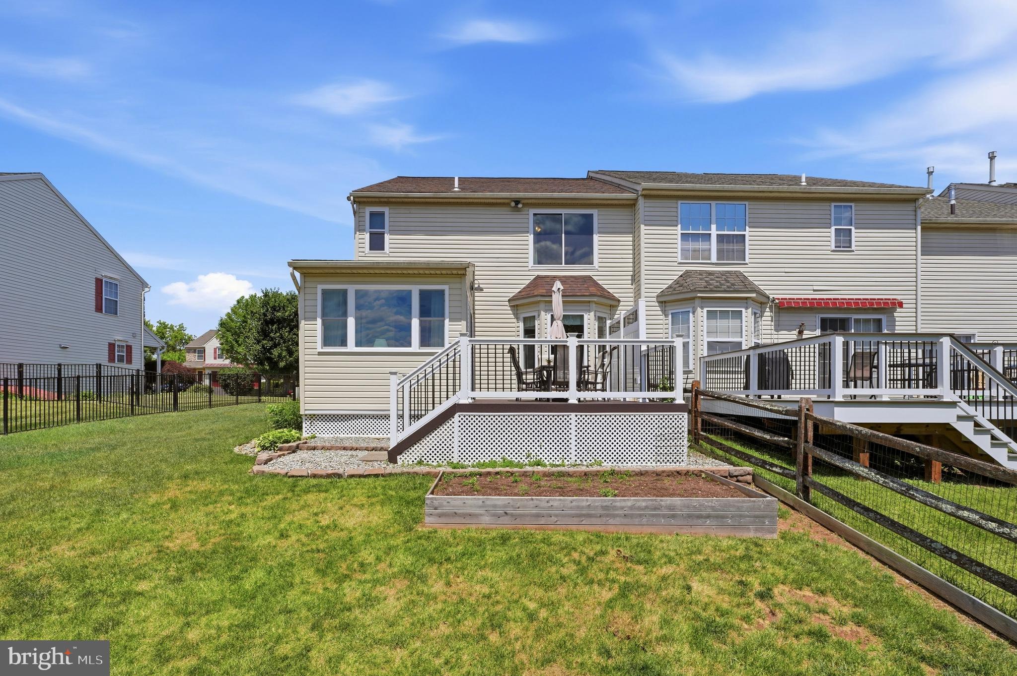 BANBURY CROSSING - Residential