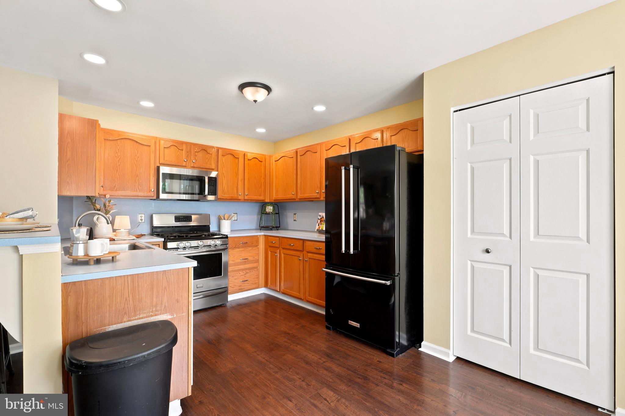 BANBURY CROSSING - Residential