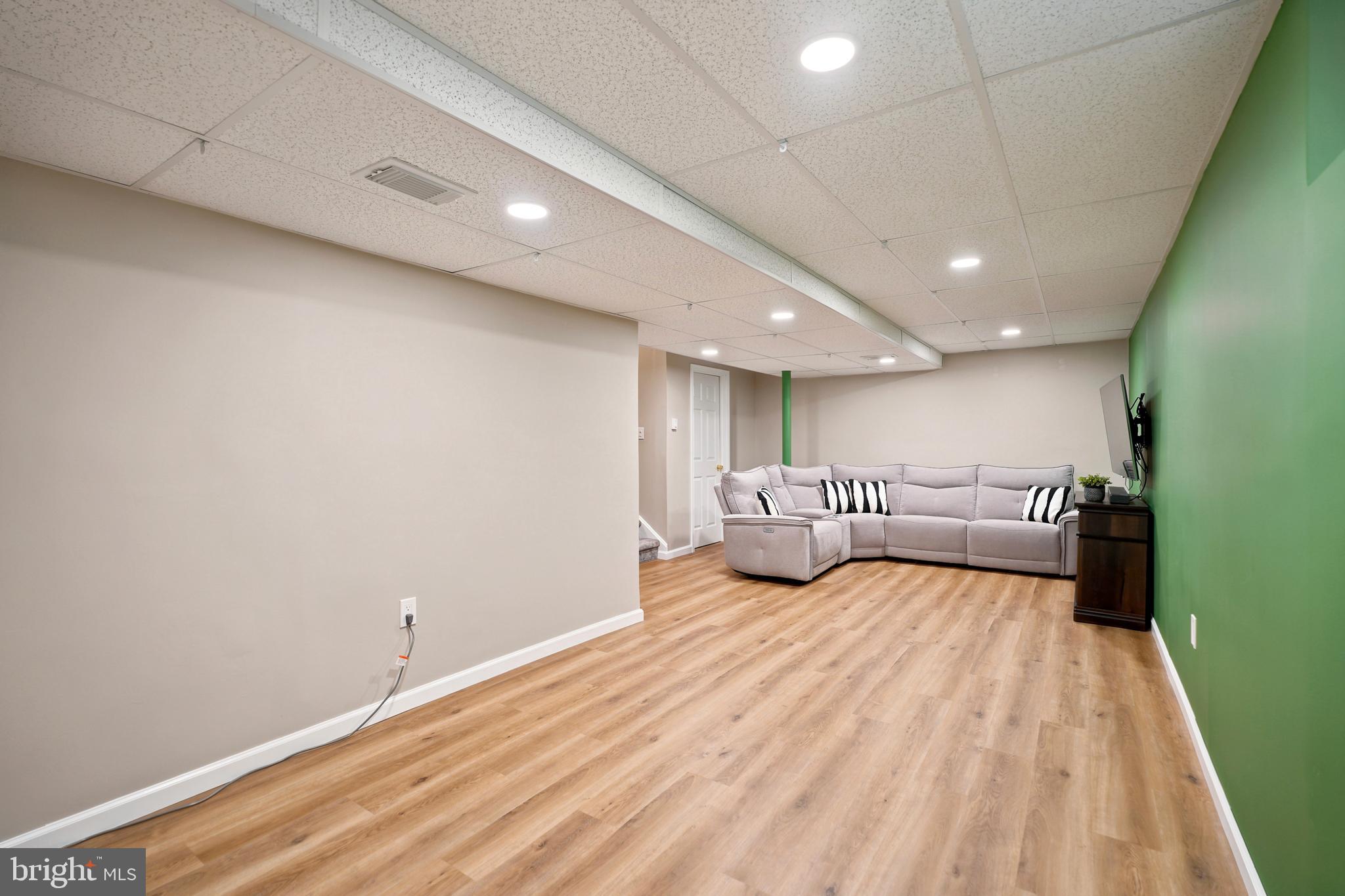 BANBURY CROSSING - Residential