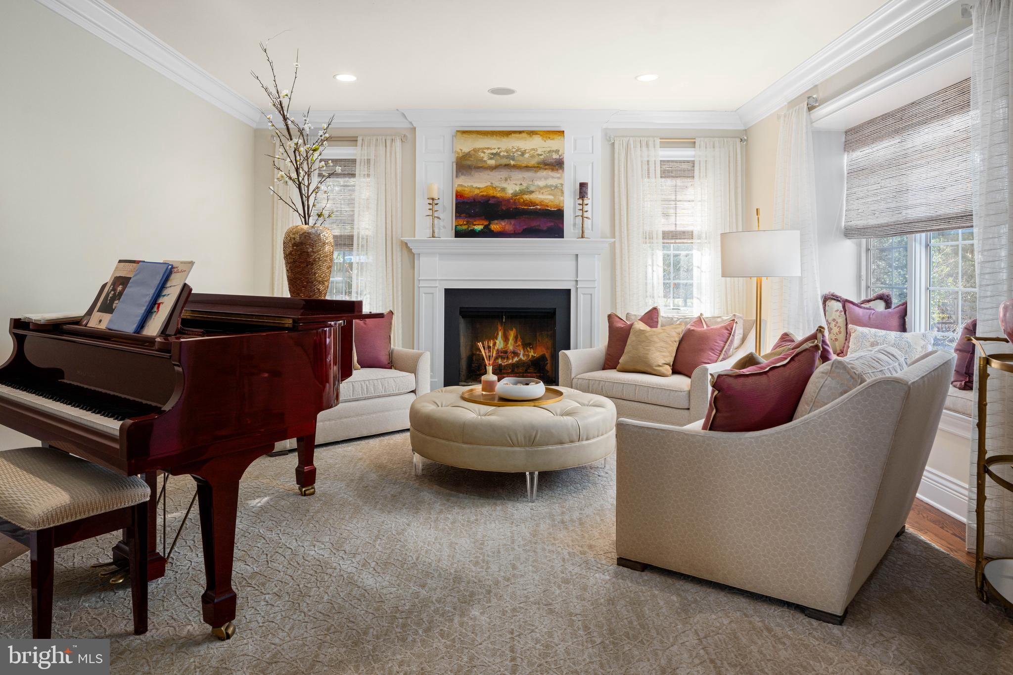 CHESTNUT HILL - Residential