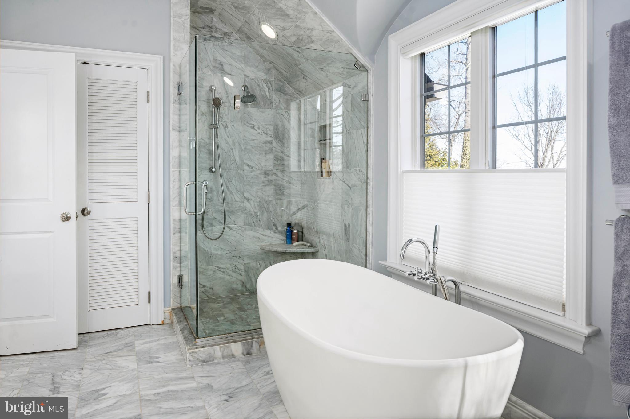 CHESTNUT HILL - Residential