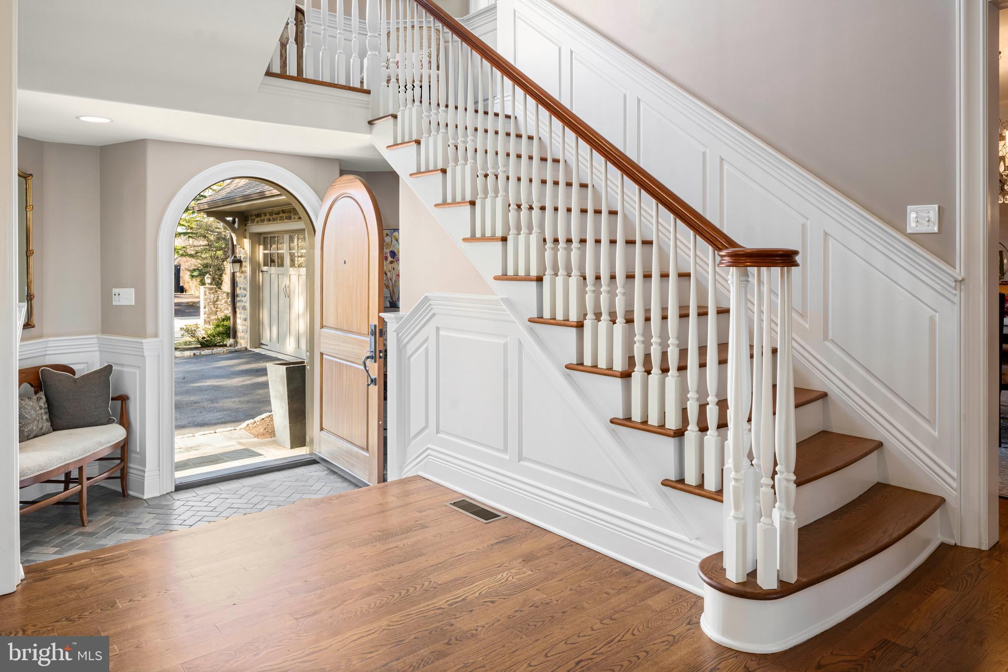 CHESTNUT HILL - Residential