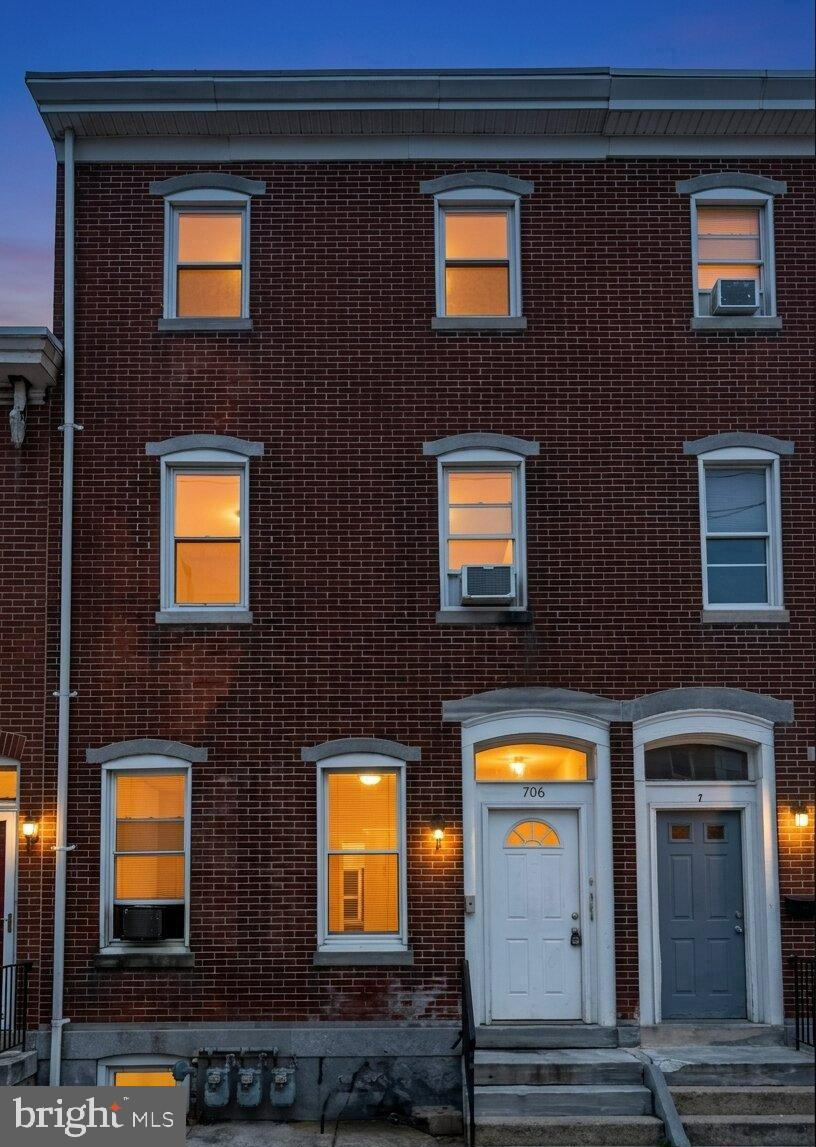 NORRISTOWN - Residential