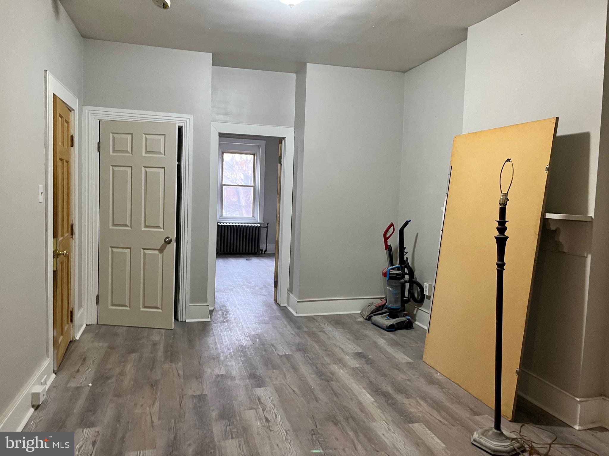 NORRISTOWN - Residential