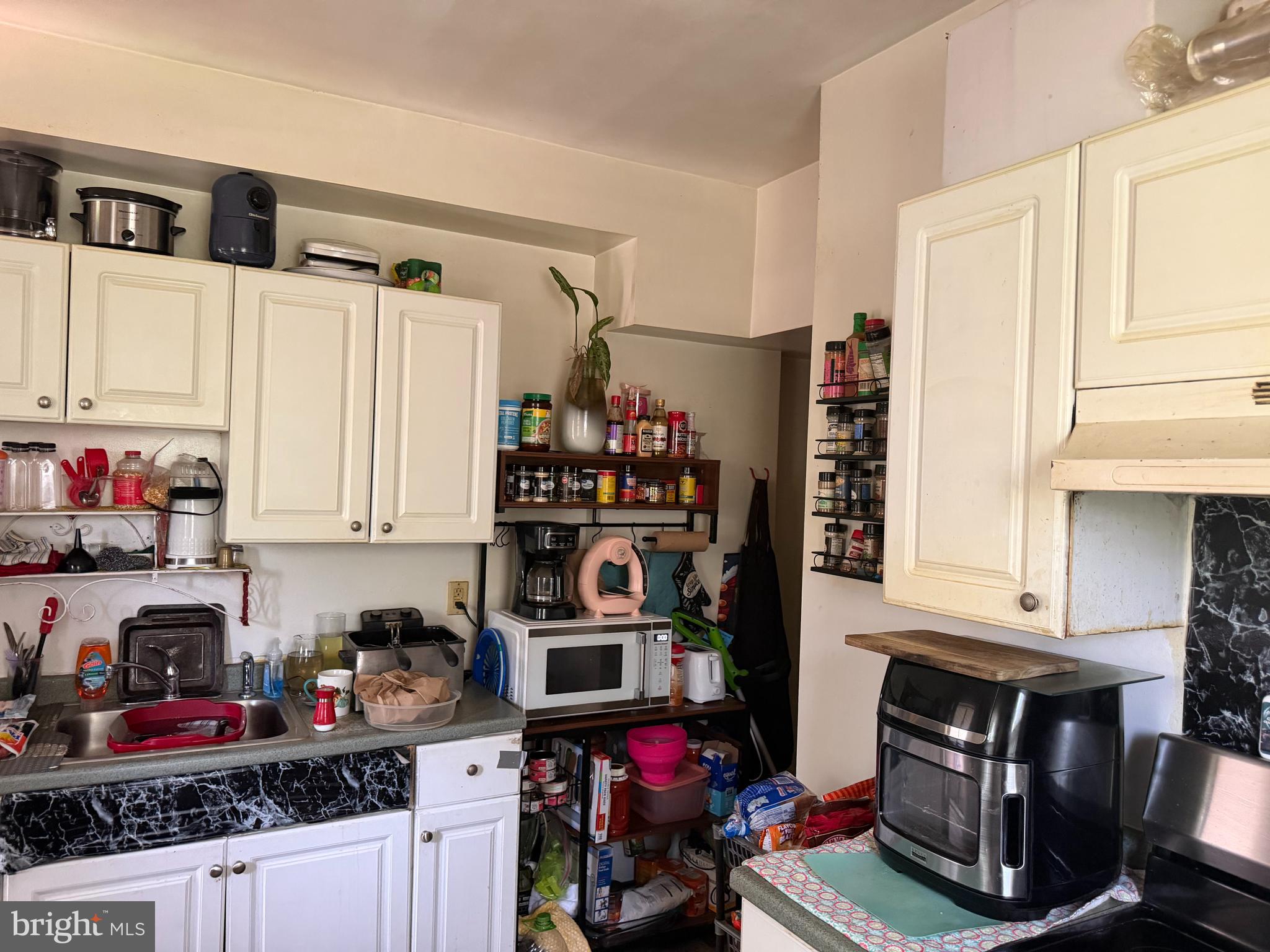 NORRISTOWN - Residential