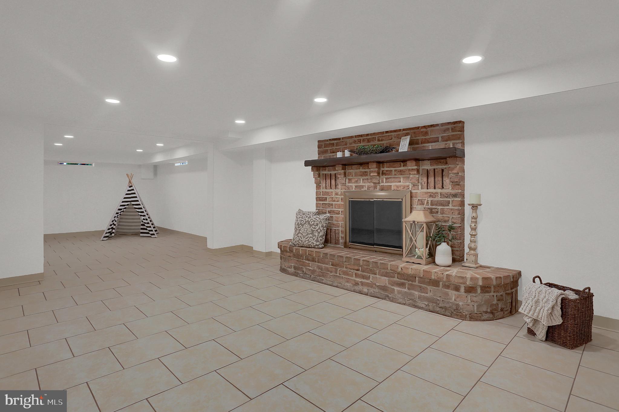 SPRING GROVE BORO - Residential
