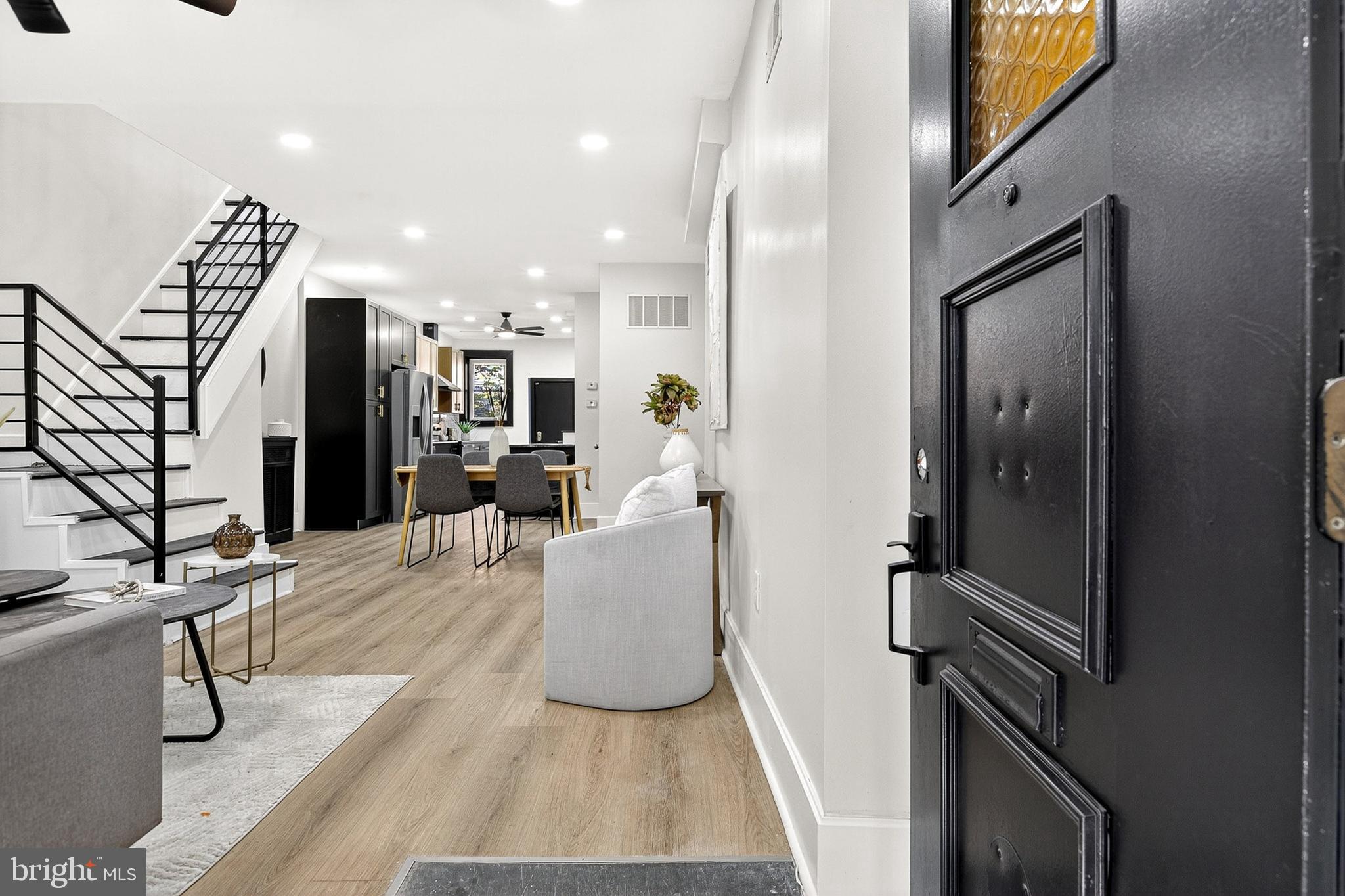 WALNUT HILL - Residential