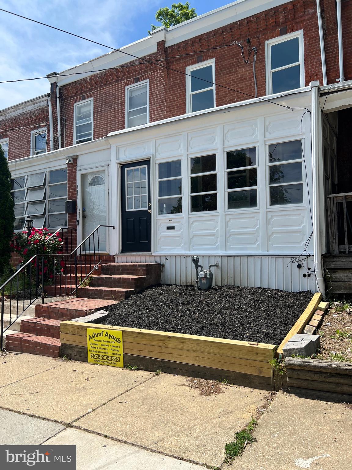 Great location in Hedgeville, one block from the park and offering easy access to downtown & 95, Come see this renovated home, featuring 3 Bedroom and 1.5 bathroom, enclosed front porch and a fenced yard. Spacious living room, eat-in kitchen plus main floor laundry & powder rooms. Upstairs includes all 3 bedrooms with a centrally located full bath.  Home is fully Renovated with  new floors/carpet, new kitchen and new appliances.