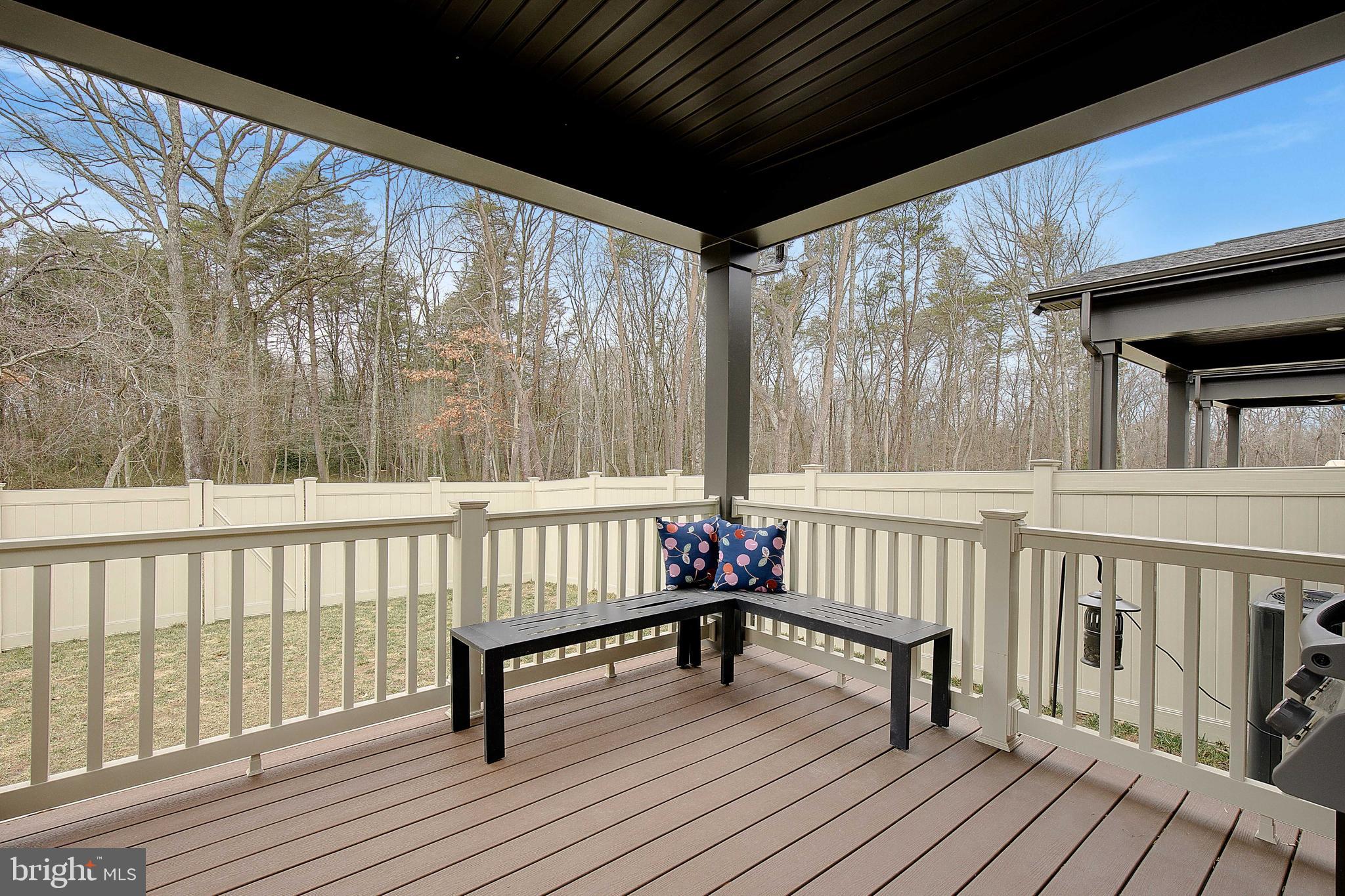 TANYARD SHORES - Residential
