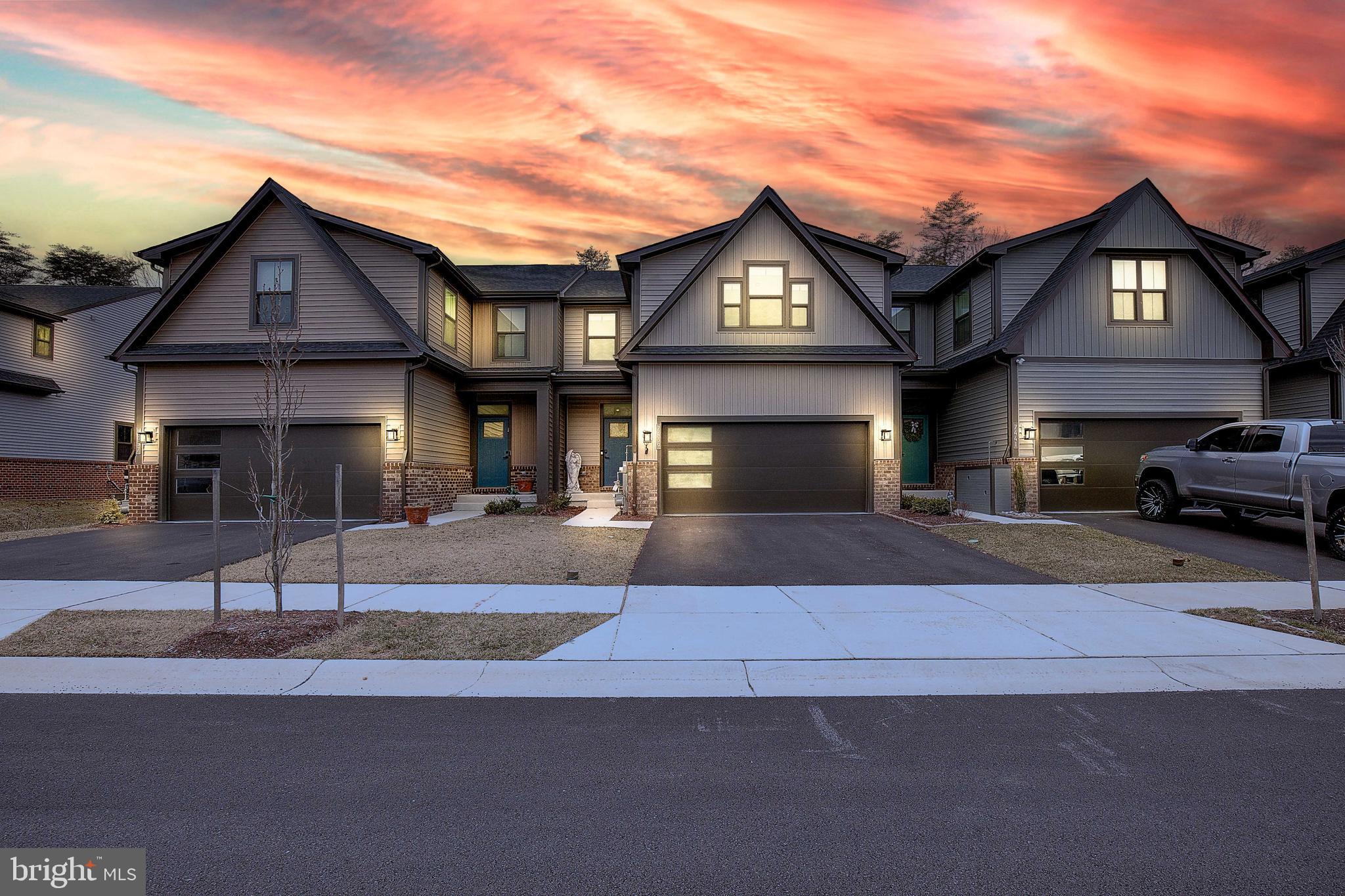 TANYARD SHORES - Residential