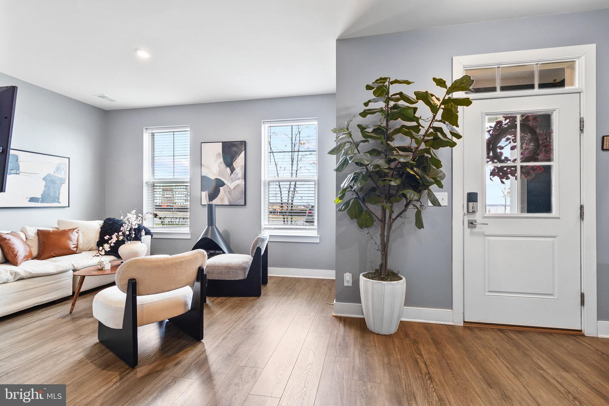 POTOMAC SHORES - Residential