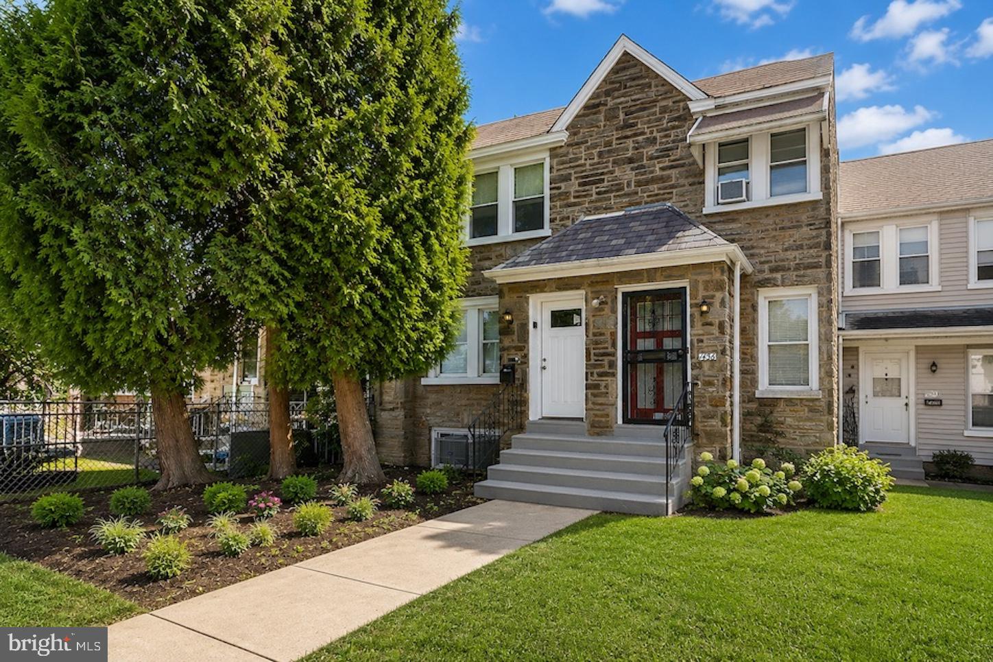 CASTOR GARDENS - Residential