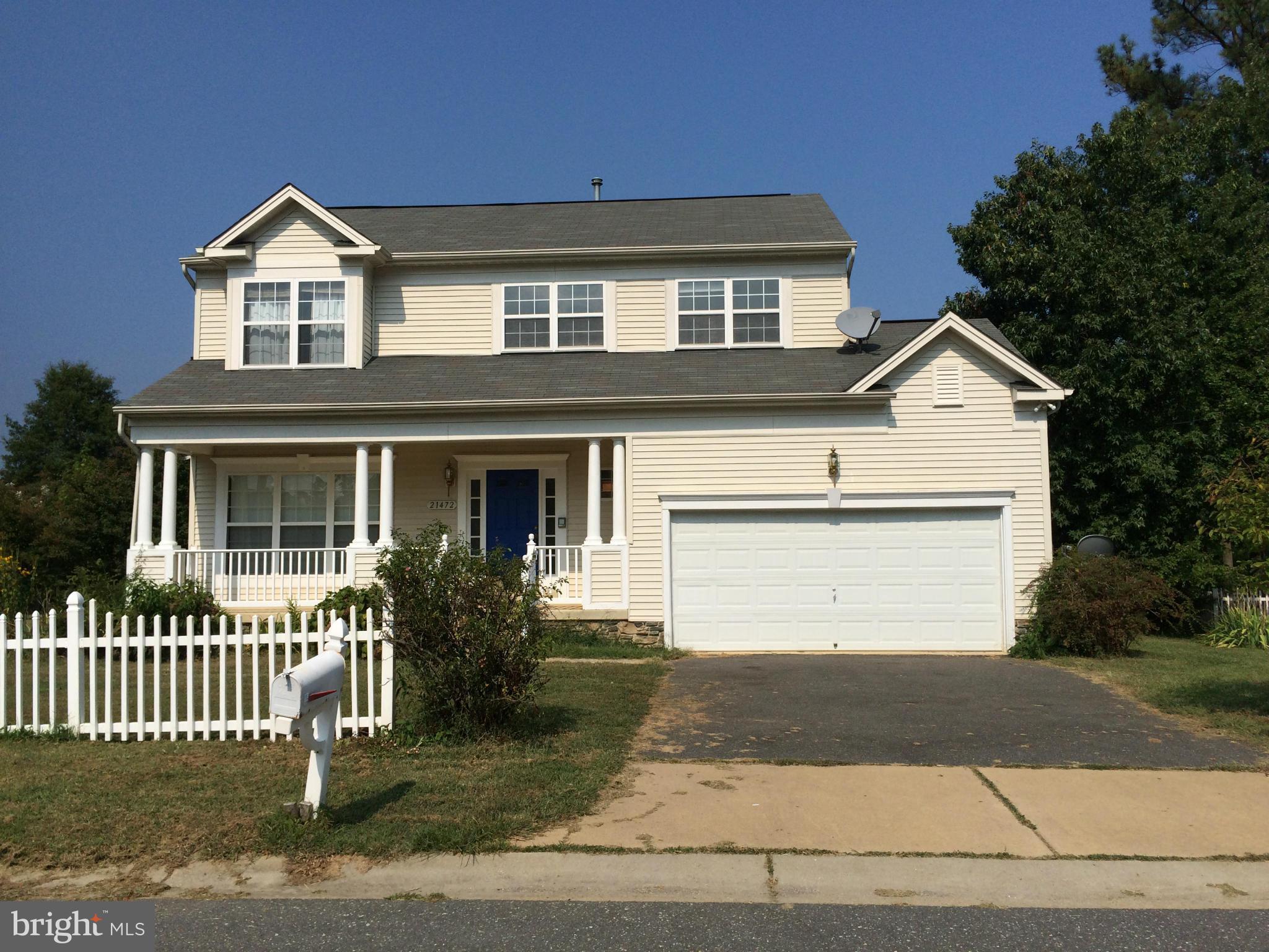 Beautiful home located in a water privileged community.  Easy access to NAS Patuxent River Base (gate 3).  There are 3 bedrooms and 3 full bathrooms and hardwood floors through out. 2 car garage, deck and fruit trees.  Pets on a case by case basis.  Tenant get use of 1/2 of the storage shed.