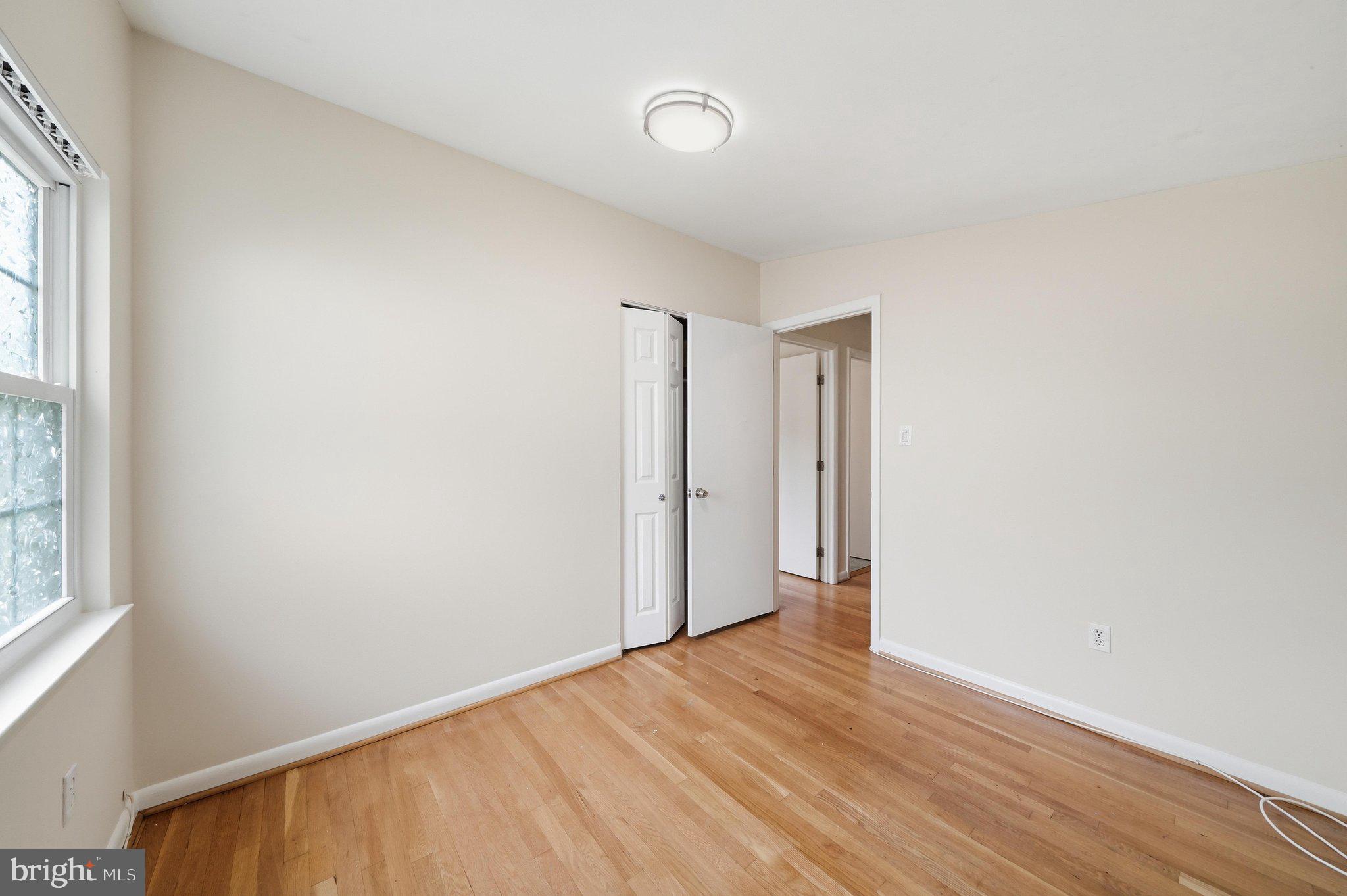 KEMP MILL ESTATES - Residential